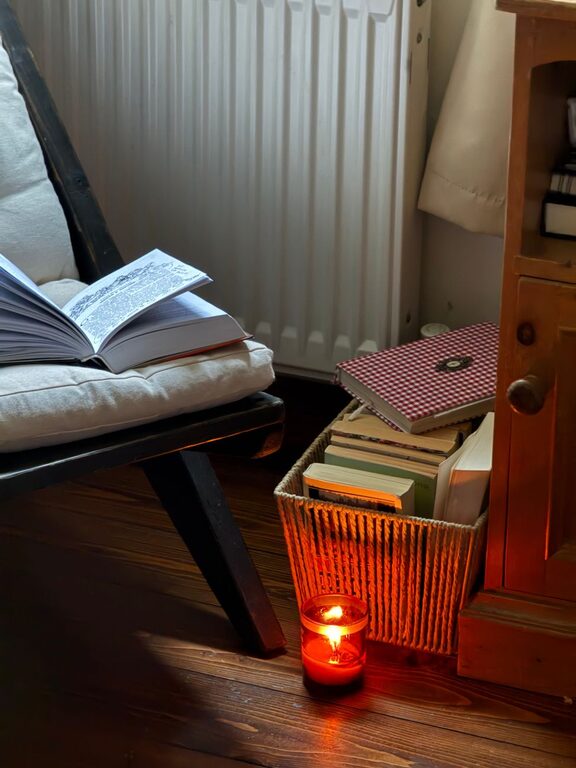 Cozy Evenings Without Screens: Simple Ways to Unwind and Connect